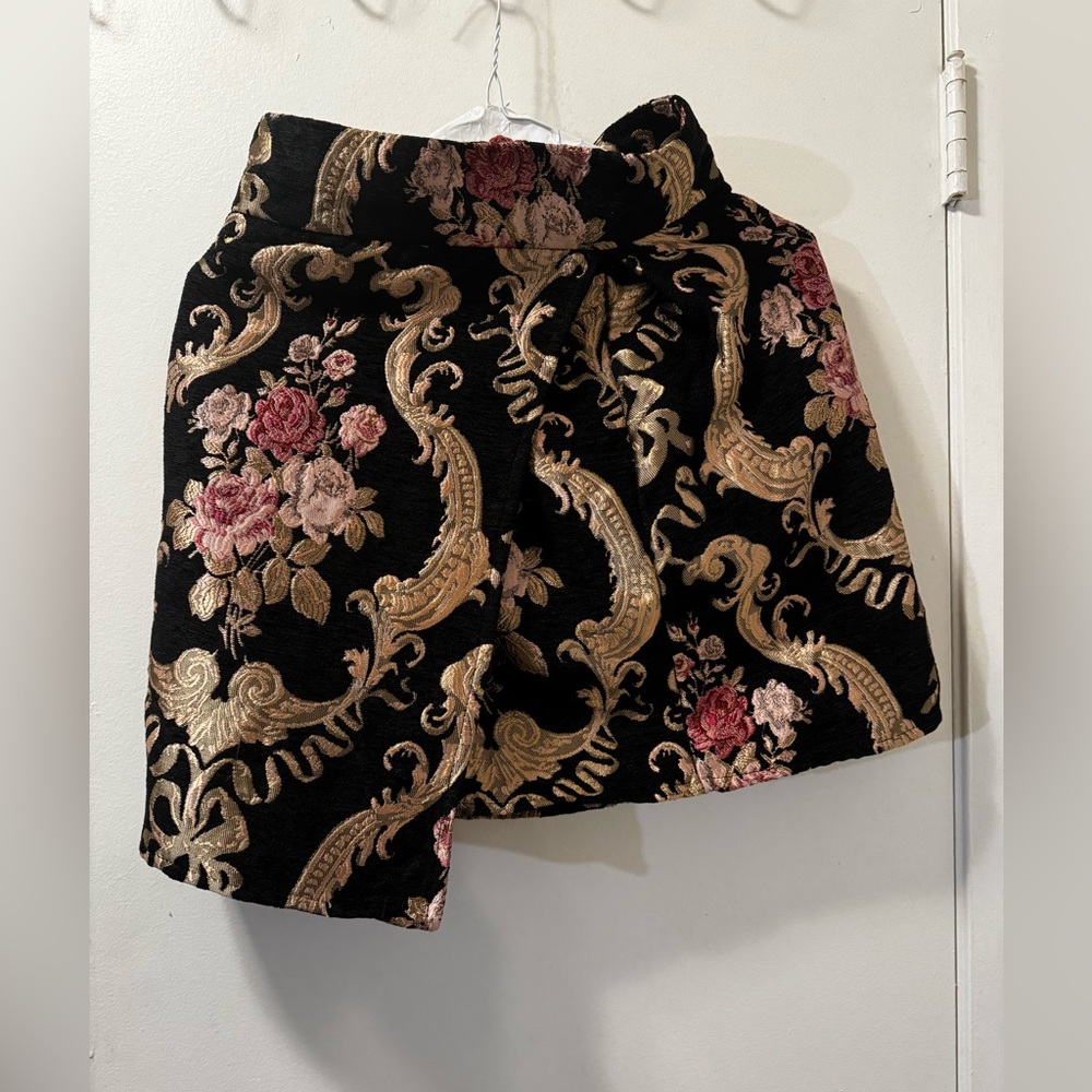 Chicwish Golden Bouquet Mini Skirt XS